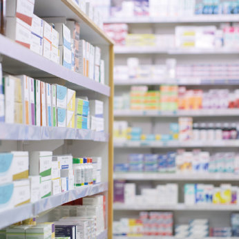 Photo de médicaments dans une pharmacie