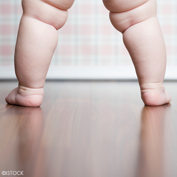 Photo de jambes de bébé