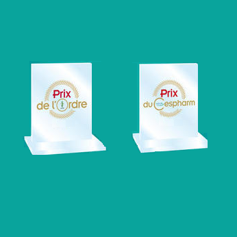 Illustration représentant deux totems : l'un avec inscrit "Prix de l'Ordre" et l'autre avec inscrit "Prix du Cespharm"