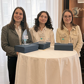 Les 3 lauréates du 18e prix inter-facultés de dispensation d'ordonnance
